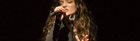 Lorde performing in Berlin. Copyright: Caitlin Hardee, Nomad News.
