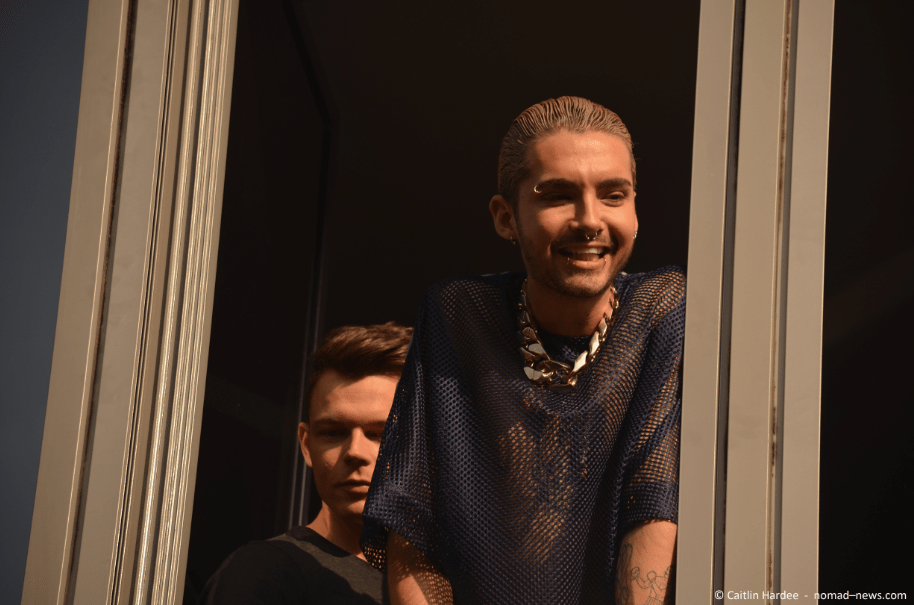 Tokio Hotel vocalist Bill Kaulitz and bassist Georg Listing greet the fans at radio SAW in Magdeburg. Copyright: Caitlin Hardee