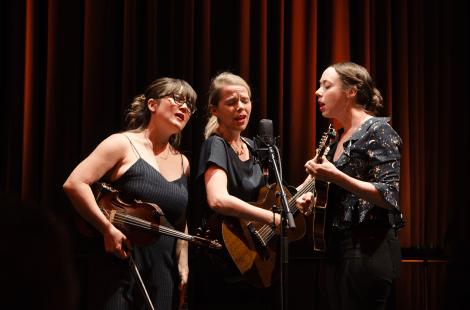 I'm With Her at Berlin's Silent Green.